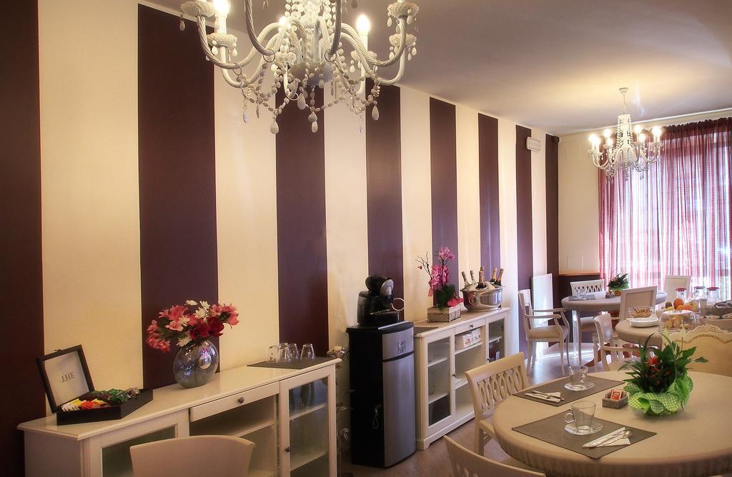 Hotel Due Spade ฟีเดนซา ภายนอก รูปภาพ