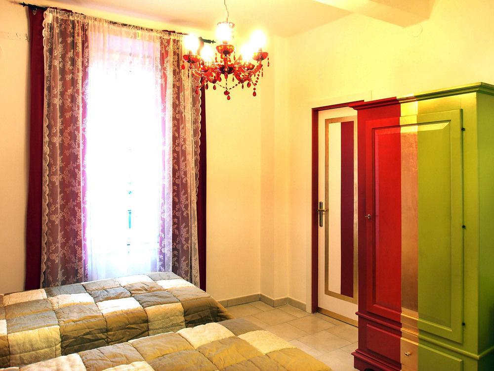 Hotel Due Spade ฟีเดนซา ภายนอก รูปภาพ