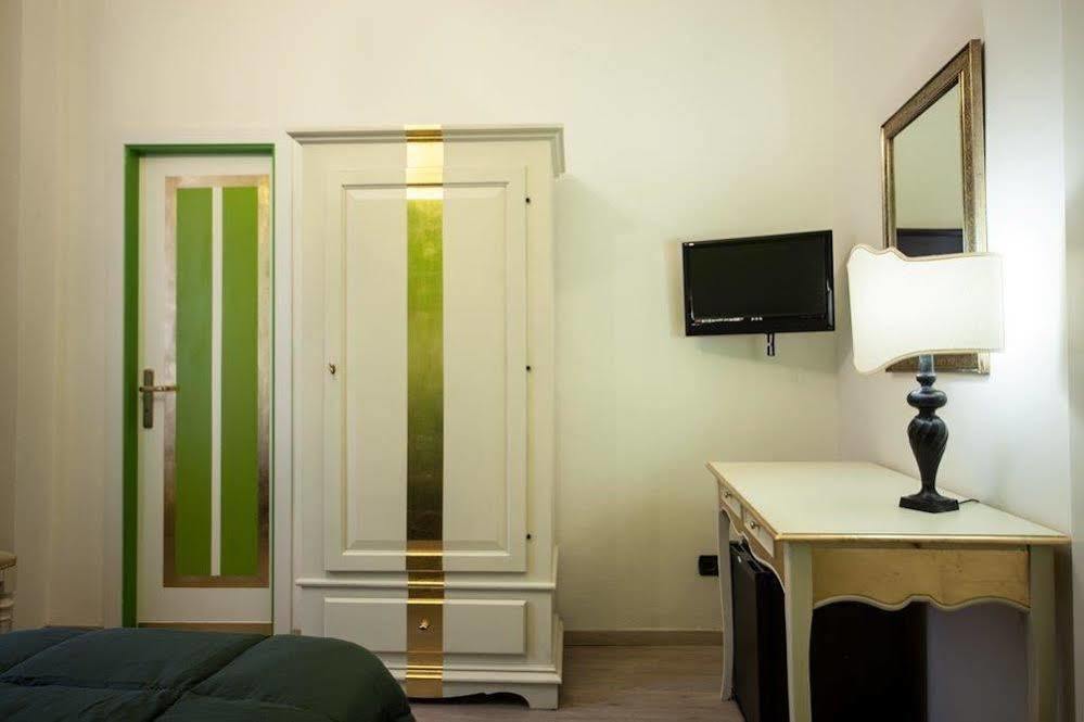 Hotel Due Spade ฟีเดนซา ภายนอก รูปภาพ